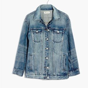 MADEWELL OVERSIZED JEAN JACKET IN CAPSTONE WASH TRUCKER STYLE SIZE MEDIUM